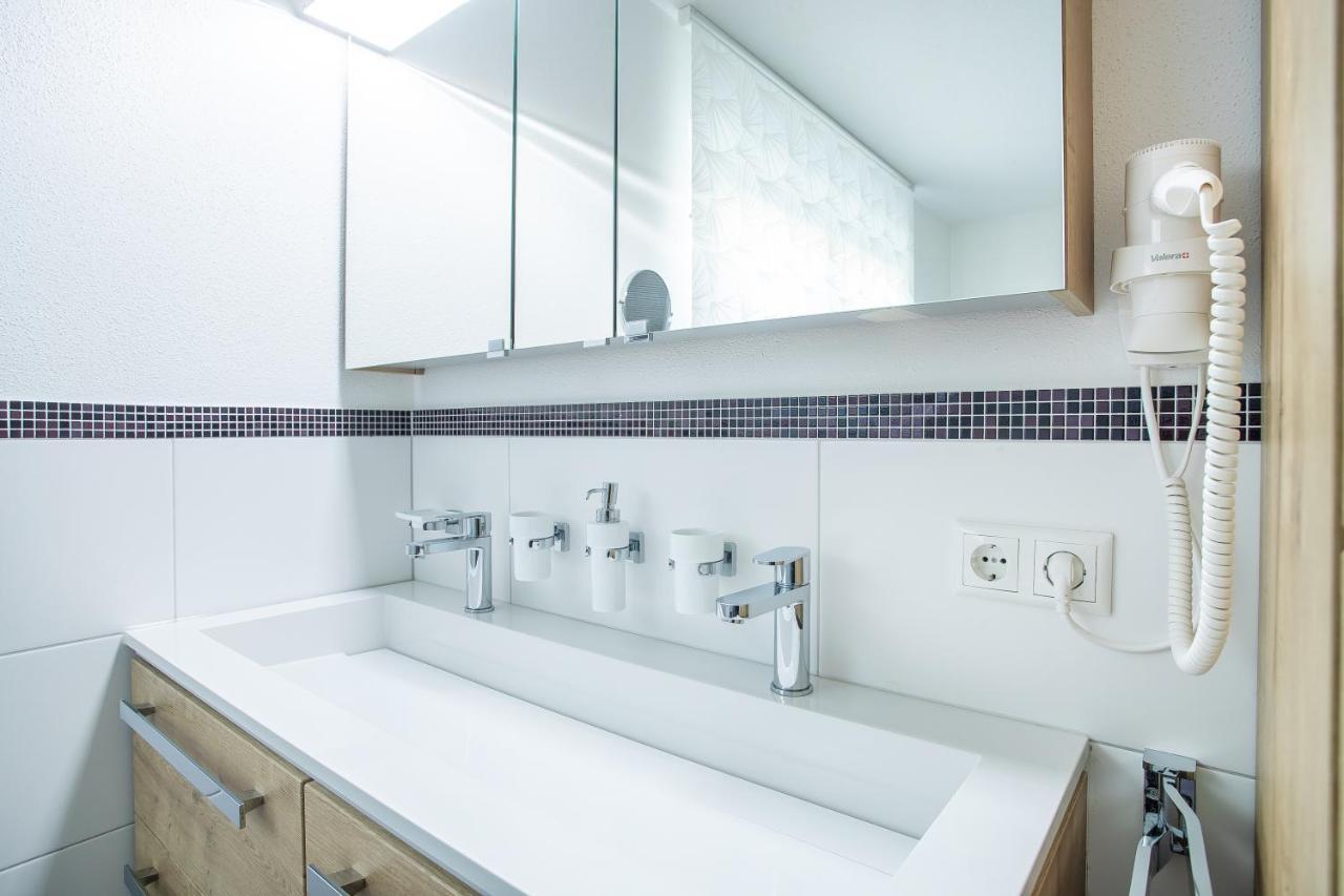 פוגן H21 - Modernes Ferienhaus 145Qm, 4Sz, Wellnessbereich Mit Sauna Und Dachterrasse Mit Panoramablick, Kuehlen Und Heizen Mit Geothermie מראה חיצוני תמונה